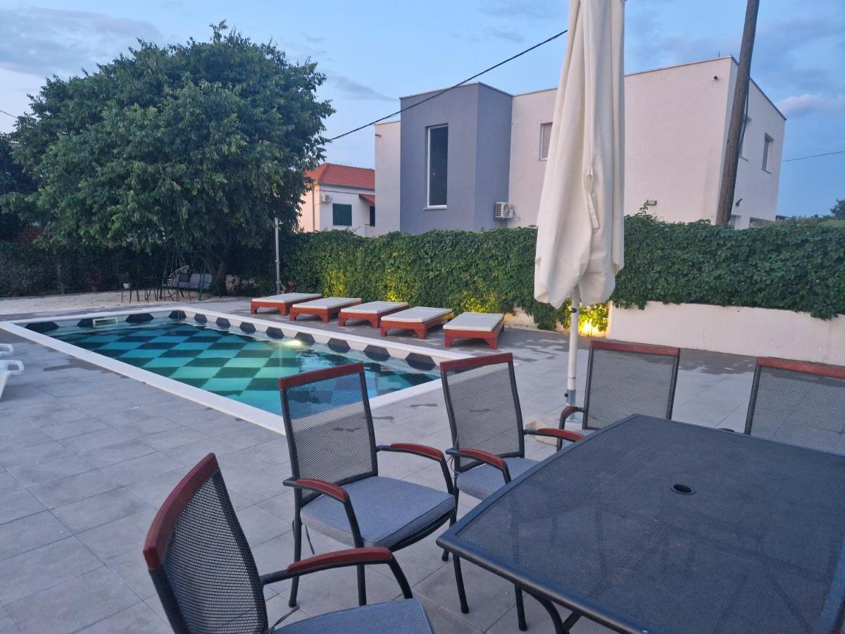 Holiday Home Nino With Amazing Swimming Pool Slatine Ngoại thất bức ảnh